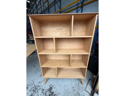 8 Shelves Bookcase

Approx. Dimensions:164Hx35Dx...