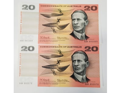 AUSTRALIAN $20 BANKNOTES , R401( EF) 

CV : $120...