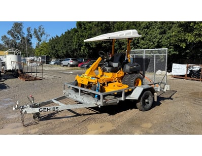 <b>Cub Cadet PRO Z 972 SDL Zero Turn Mower on Trai...