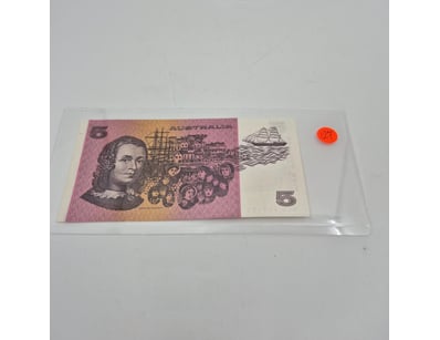 UNRESERVED Banknotes & Coins (A981) - Lot 1924