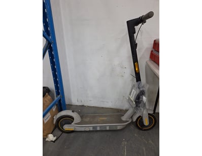 Police Seized Property & Unclaimed Jewellery (A... - Lot 459