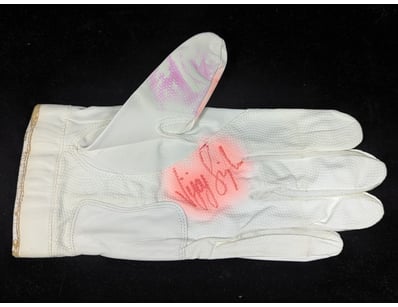 VIJAY SINGH SIGNED GOLF GLOVE

Includes Psa Cert...