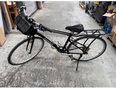 Momentum brand hybrid/commuter bicycle featuring a...