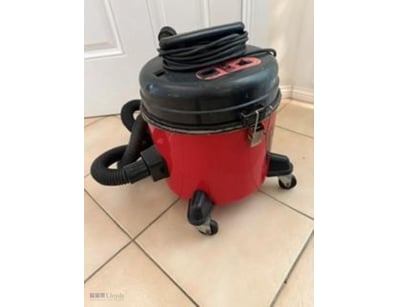 Industrial Powerful Vacuum Cleaner, on wheels