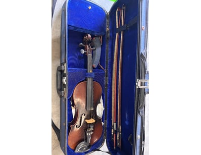 Gadgets, Music & Pastimes (A998) - Lot 27