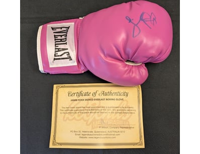 JAMIE FOXX SIGNED PINK EVERLAST BOXING GLOVE WITH ...