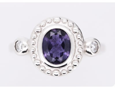 Thrift Shop (A980) - Lot 1067