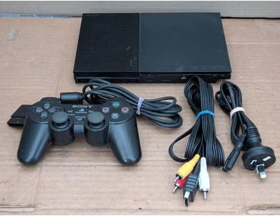 Gadgets, Music & Pastimes (A1005) - Lot 1519