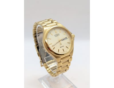Affordable Watch Market (A996) - Lot 7013