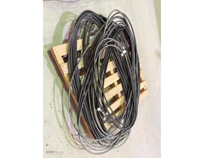 Unused Substantial lot of industrial V-belts and d...