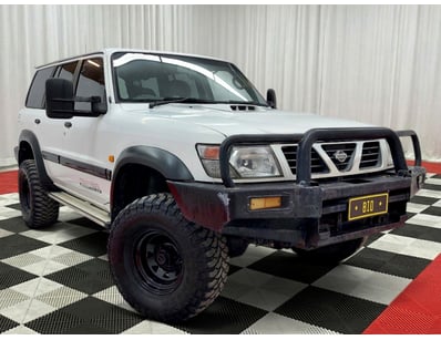 <b>1998 Nissan Patrol Y60 RX - White - 471,879km -...