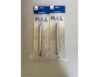 Delf Architects PULL Handles, Stainless 

SOLD AS ...