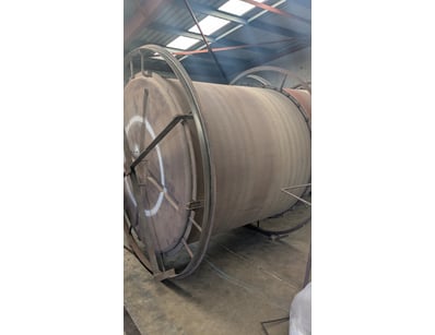 Mostly UNRESERVED POLY TANKs Manufacturer CLOSU... - Lot 260