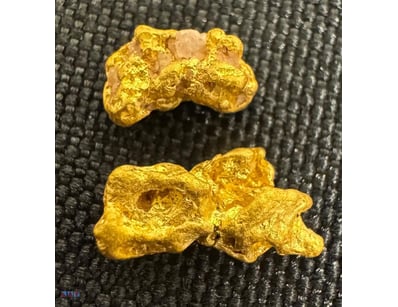 0.941 GRAMS AUSTRALIAN GOLD NUGGETS

Dimensions: H...
