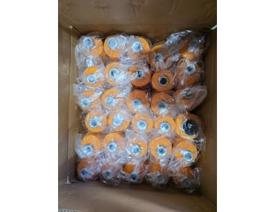 30Pcs 100% Nylon Yarn - Orange

Sold as lot

