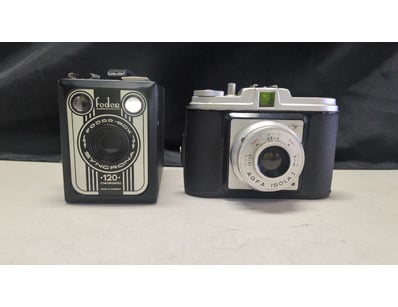 PAIR OF VINTAGE STYLE CAMERAS

Item Size: Height...