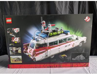 **UNRESERVED** LIFETIME COLLECTION OF LEGO PART... - Lot 113