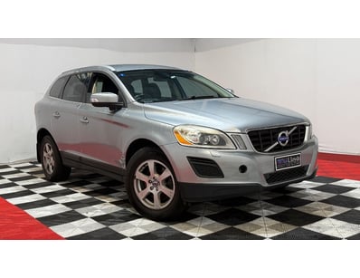 <b>2013 Volvo XC60 D4 Wagon - Silver - 152,357km -...
