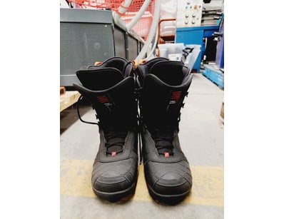 Head Next Edge men's ski boots.
Size: US 10.5

