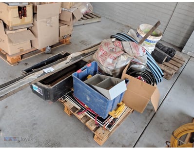 Pallet Lot of construction Tools and Parts 
Manufa...