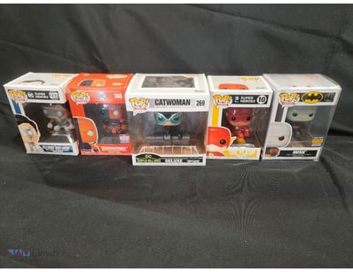 DC COMICS FUNKO POP VINYL FIGURE COLLECTION - FIVE...