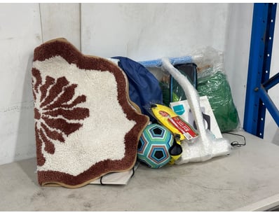 Unclaimed Freight (GCA998) - Lot 1665