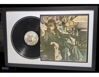 ROD STEWART & IAN MCLAGAN SIGNED/FRAMED LP

Rod St...