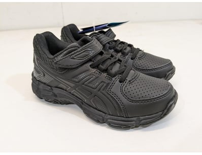 Major Brand Apparel & Footwear Liquidation Even... - Lot 153