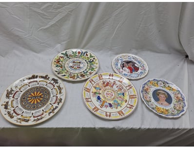 The Curio Collection (A990) - Lot 502