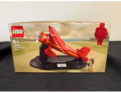 **UNRESERVED** LIFETIME COLLECTION OF LEGO PART... - Lot 768