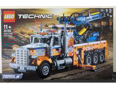 **UNRESERVED** COOKIE'S LIFETIME COLLECTION OF ... - Lot 586