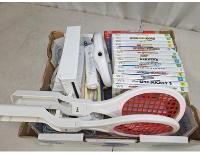 Gadgets, Music & Pastimes (A985) - Lot 254