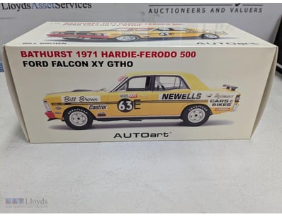 1:18 SCALE DIECAST MODEL OF THE 1971 HARDIE-FERODO...