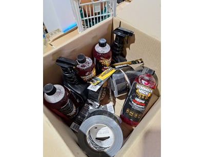 Assorted Lot

Inlcudes Gaffa Tape, Grime Degreaser...