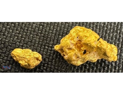 0.941 GRAMS AUSTRALIAN GOLD NUGGETS

Dimensions: H...