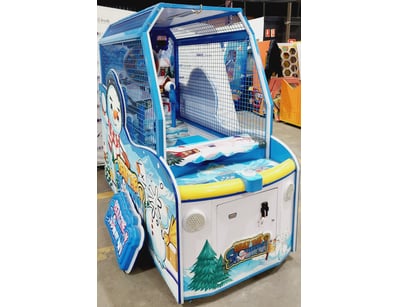 Beat The Snowman" ball-throwing arcade redemption ...