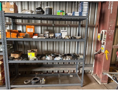 UNRESERVED Heavy Vehicle Mechanic Business Closu... - Lot 32