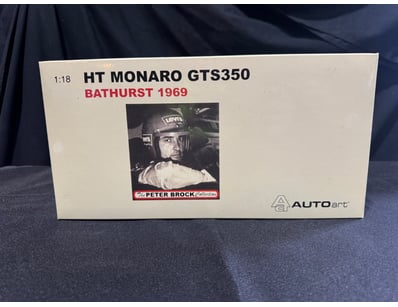 AUTOART DIE CAST MODEL CAR “PETER BROCK” BATHURST ...