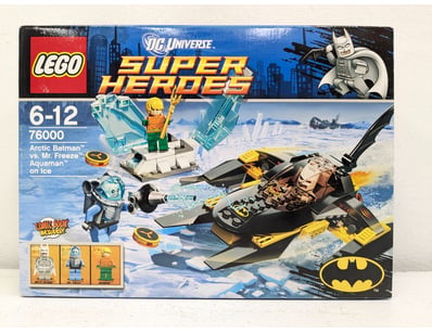 LEGO DC Universe Super Heroes set 76000 "Arctic Ba...