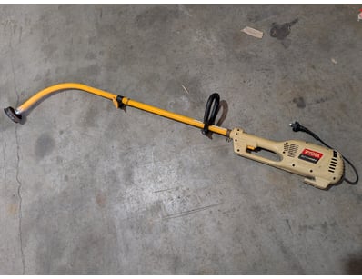 Ryobi ELT1100QFA electric line trimmer/edger featu...