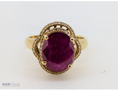 18CT ROSE GOLD RUBY AND DIAMOND RING

18Ct Rose Go...