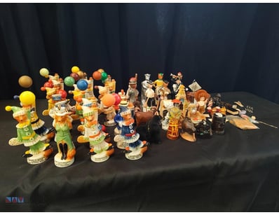 COMMEMORATIVE FIGURINES COLLECTION

655202+52

