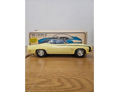 Mancave & Memorabilia (A1007) - Lot 502