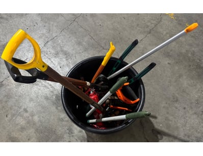Assorted a lot of home and garden access

Note: ...