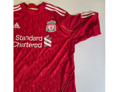 SIGNED LIVERPOOL FC ADIDAS JERSEY 2010-2011 SEASON...
