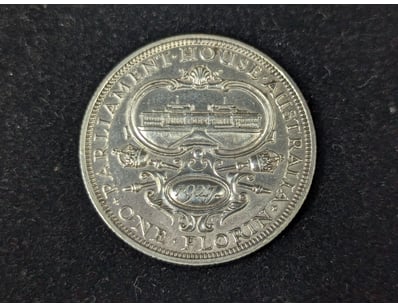1927 AUSTRALIAN 8 PEARL PARLIAMENT HOUSE FLORIN
...