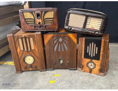 COLLECTION OF VINTAGE WOODEN CABINET RADIOS, CIRCA...