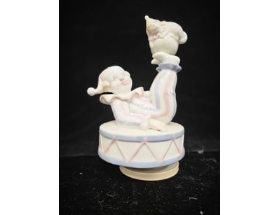 Antiques, Vintage & Interior Treasures (A1006) - Lot 100415