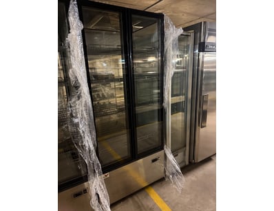 Commercial upright display refrigerator with dual ...