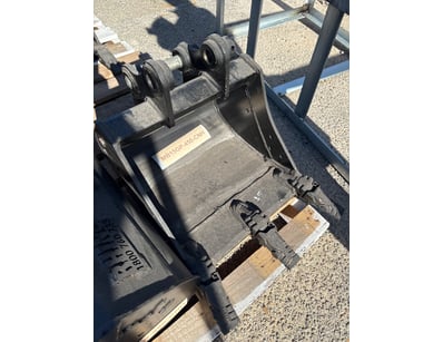 UNRESERVED Buckets & Attachments Clearance (ON4490) - Lot 6